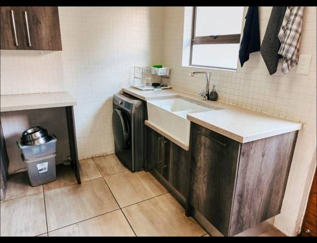 4 BEDROOM PROPERTY TO RENT IN COPPERLEAF ESTATE